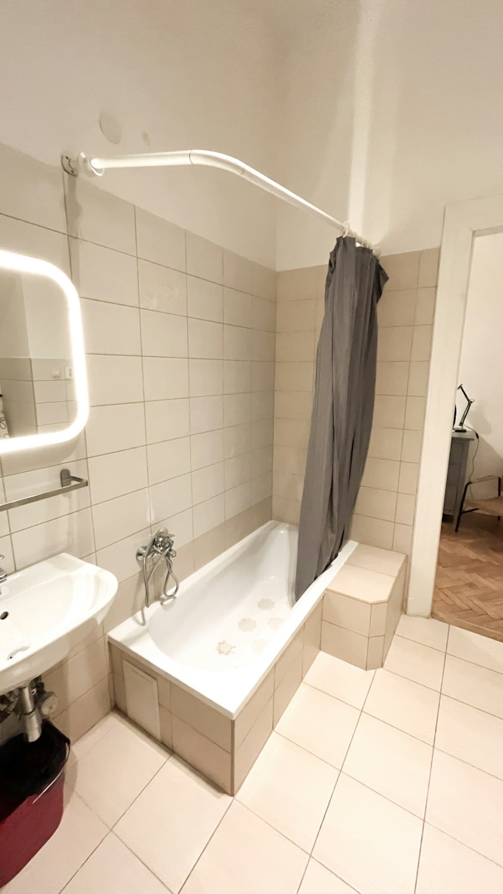 Peterdy shared space 8