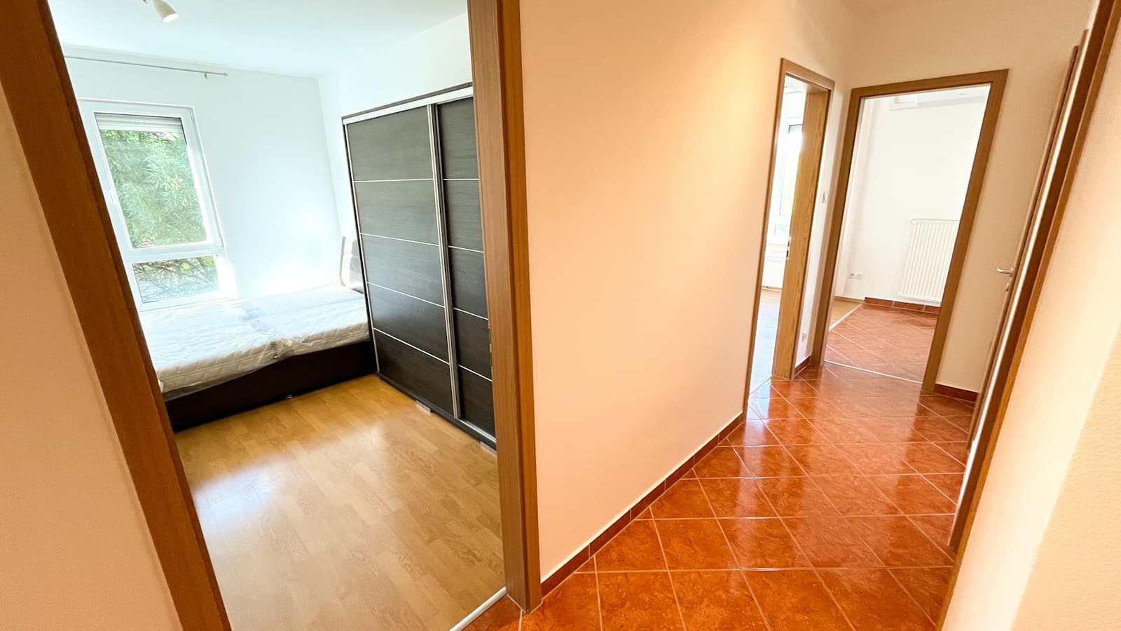 Szuglo shared space 6